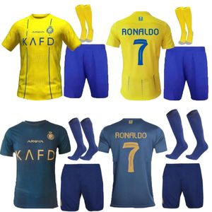 Çocuk Futbol Kitleri Al Nassr FC Ev Futbol Formaları Ronaldo 2023 2024 CR7 Erkek Jersey Şort ve Çoraplar Al-Nassr FC Futbol Gömlek