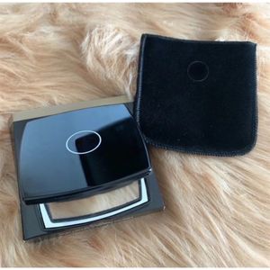 Compact Mirrors Luxury Black Travel Makeup Mirror Acrylic Compact Pocket Makeup Mirror 2-sided Women's Portable Folding Mirror Luxury Gift 231202