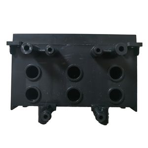 Plastic mold injection molding and mold opening production