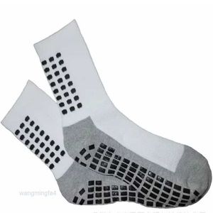 F1wy erkek çorap çorap çorap futbol yapıştırıcı orta tüp tüm pamuk spor çorapları ter emilim kokusu önleme anti kayma aşınma dirençli üretim siparişi