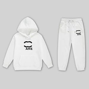 C Kids Luxury Designer Erkekler İçin Erkek Çocuklar Çocuk Hoodies Pantolon Çocuk Terzi Kış Sweatershirt Hoodie Sweatershirts Büyük Çocuk Giysileri Bebek Toddler