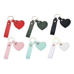 Toptan deri anahtarlık DIY kalp şeklindeki bilek anahtarlık kadın çanta dekorasyon anahtar zincirleri hediye anahtar yüzüğü