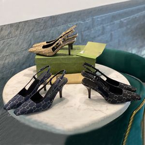 En İyi Marka Slingbacks Kadınlar Kristal Dekorasyon Lüks Tasarımcı Sandalet 7.5 cm yüksekliğinde gündelik örgü ayak bileği kayış moda baskılı kumaş düğün ayakkabıları