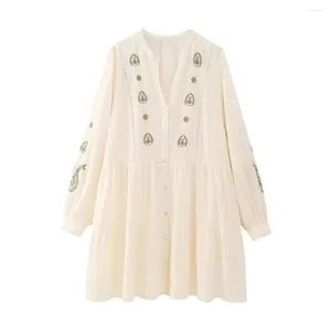 Sıradan elbiseler çiçek işlemeli yeşil bej mini kadın elbise beyaz 2023 yaz zarif oldukça gevşek moda uzun kollu Kore moda