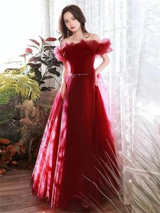Parti Elbiseleri Şarap Kırmızı Zarif Elbise Kadınlar için İlkbahar Yaz Düz Renk Boncuklu Straplez Uzun A-Line Etek Moda Kadın Giyim M113