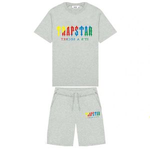 Erkekler Tasarımcı Set T-Shirt Trailsuit Baskılı Şort Set Kısa Kollu Marka ve Kadın Giyim Pamuk T-Shirt Moda Modaya Düzenli İki Parçalı Yaz Uarter-Pant Takım Z6