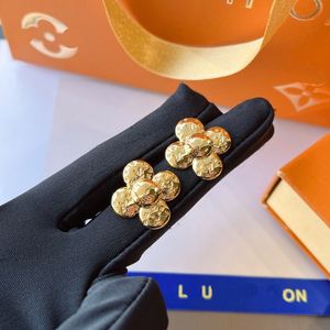 Küpe tasarımcısı marka ayçiçeği küpeler 18k altın butik saplama küpeler yüksek kaliteli lüks düğün mücevher yeni küçük boyutlu kadın hediye küpe ile