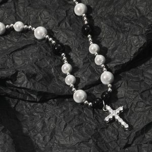 Ожерелья с подвесками Новая мода Европейский и американский хип-хоп ожерелье Черно-белый светоотражающий жемчужный крест из нержавеющей стали Abs Мужские Clavi Otslx