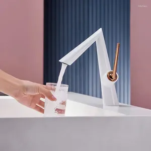 Banyo Lavabo Makyaj Musluğu Tek Delik Gül Altın Tapı Soğuk Su Karıştırıcı Musluk Krom Gunmetal Fırça