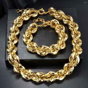Комплект ожерелья и серег, преувеличение, ювелирные изделия в стиле хип-хоп, толстый браслет золотого цвета, колье для мужчин и женщин, 2023, массивные ювелирные изделия