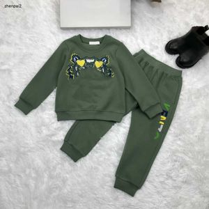 Lüks Bebek Takipleri Hayvan Desen Nakışları Çocuk Hoodie Set Boyut 110-160 Tasarımcı Toddler Hoodies ve Ter Pantolon Dec05