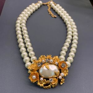 Kolye Kolyeleri Zamansız Wonder Vintage Faux Pearl Geo Çiçek Kolye Kadınlar Tasarımcı Mücevherleri Nadir Modaya Modeli Hediye Seti Goth Üst Ortaeval 5235 231212