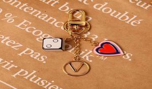 Lüks Tasarımcı Keychain Erkekler ve kadınlar için basit stil yüksek kaliteli hediye yıldönümü araba anahtarları için kullanılabilir çok güzel1581714