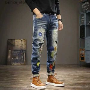 Мужские джинсы Джинсы для мужчин Рваные брюки с вышивкой и дырками Зауженные мужские ковбойские брюки Звезда рваная сломанная Тренд 2023 Стильный Y 2k Винтаж Q231212