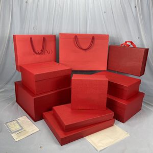 Kağıt torba paketleme kutusu kemer giysisi eşarp kutusu çanta bez çanta hediye çantası valentino