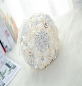 Beyaz Gelin Düğün Buket de Mariage İnciler Nedime Yapay Düğün Buketleri Çiçek Kristal Buque De Noiva 20208376204