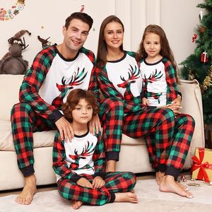 Família combinando roupas 2024 pijamas de natal conjunto clássico elk impressão adulto crianças pai mãe natal pijamas roupas 231213