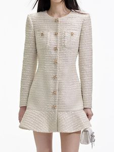 Городское сексуальное платье Dresse 2024. Твидовое платье Little Fragrance в британском королевском стиле с круглым вырезом и длинными рукавами. Белое нижнее платье Couture Luxury 231215.
