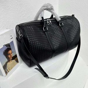 Duffle Bags Büyük Seyahat Çantası Yastık Lüks Tasarımcı Bagaj El çantası Deri Kapasite Kadın Erkek Spor Omuz Crossbody Seyahat çantası Messenger Çantası