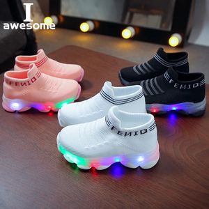 Athletic Outdoor Bambini Calzini Sneakers Bambini Neonate Ragazzi Lettera Mesh Led Luminoso Sport Run Sport Sneakers Sapato Infantil Light Up Shoes 231215