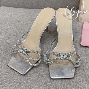 Machmach Slaytlar 8cm Tasarımcı Topuklar Rhinestone Pay Elbise Ayakkabı Düz ​​Deri Sandalet Zarif Kadınlar Seksi Topuklu Klasik Parti Düğün Gümüş Boyut 35-39