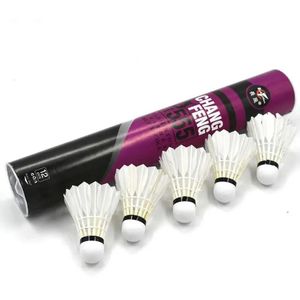 Badminton Shuttlecocks 12pcs Badminton kuşları ördek tüyü badminton iyi stabilite tokluğu ile kapanma badminton isabet uygulama ekipmanı 231216