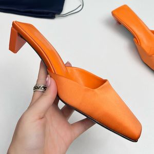 Buzağı Deri Slingback Pompası Toka Squaretoes Yüksek Sandalet Gezzetli Stiletto Topuk Kaynaklar Elbise Ayakkabıları Kadın Lüks Tasarımcı Akşam Partisi Ayakkabıları 35-42