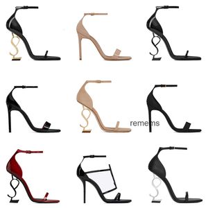 Designer Sandals OPYUM High Heels Women Open Toe Stiletto Heel Classic Metal Letters Sandal Fashion Stylist Shoes Dust Bag