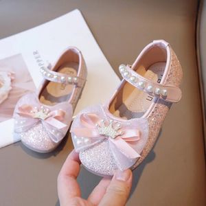 Flat shoes Girls Wedding Shoes Princess Crown Mary Janes Shoes Pearls Flats Kids Leather Shoes Children's Bling Dance Shoes Show 349R 231219
