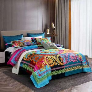 Luxury 5pcs King Size Bedding Set Cushion For Gift Designer Gold Quilt/Duvet Cover Sets Queen King Size 100 Cotton Woven European Style