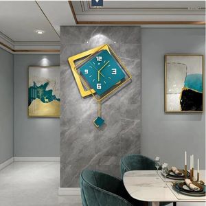 Wanduhren 3D Nordic Square Swing Uhr Wohnzimmer Minimalistische Dekoration Licht Luxus Hängende Uhr Dekor