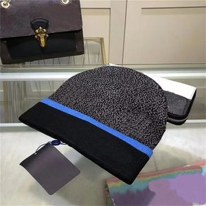 Erkekler İnek Baskı Şapkası Kadınlar Praddaa Kova Şapka Beanies Hats Erkekler Unisex Örgü Kış Beanie Pamuk Sıcak Şapka Spor Kafe Noktası Kafatası Kapakları Erkekler Günlük Bonnet