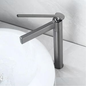 Banyo lavabo muslukları basit stil musluk soğuk su karışıcı musluk pirinç havzası tek delikli güverte monte tapware sapı bırakma ev dh04j