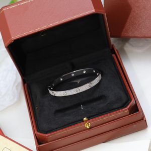 Designer pulseira pulseira de luxo pulseiras designer para mulheres com design de diamante cem pulseira de corpo duro presente de Natal jóias caixa de presente opcional muito agradável