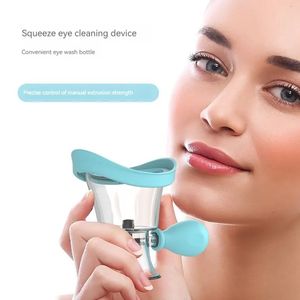 Eye Massager Silicone Squeeze Eyewash Cup Hypoallergenic Care Portable Cleaner Fits In Socket Without Leaking Cleaning Tool 231219