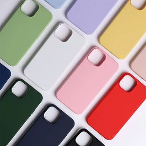 Жидкий силиконовый чехол для телефона для iPhone 15 Pro Max. Резиновая задняя крышка, защита от отпечатков пальцев, защита от царапин, с логотипом и розничной упаковкой.
