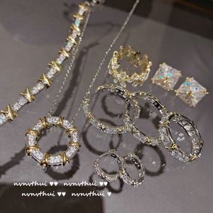 Ожерелье, кольцо, набор браслетов, лучистое и сияющее, скрещенное кольцо драгоценного камня, цирконевое сверкающее бриллиантовое кольцо, браслет цветочной вилки