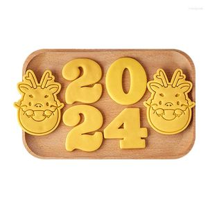 Выпечка формы 1 набор 2024 китайский год бисквит плесени весенний фестиваль мультфильм Dragon Diy Fondant Cookie