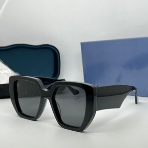 Sonnenbrille für Frauen Sommer 0956 Popular Style Anti-Ultraviolett Retro Platte Square Big Invisible Frame Brille Whit Box 0956S Modell