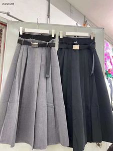 Marka Kadın Lüks Etek Giysileri Bayanlar İçin Yaz Kalitesi Mektubu Deseni Büyük Salıncak Uzun Moda Overkirt 22 Yeni Yeni
