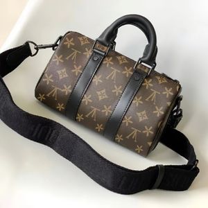 Kadın Spor Salonu Keepall 25 Duffel Çantalar M20900 M46271 Lady Deri Tote Bagaj Luxurys Designer Bag Man Siyah Çanta Kavrama Kabartmalı Çanta Çanta Crossbody Omuz Seyahat Çantaları