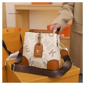 Totes 2023 New Live High емкость Bucke Buckte Buckt Sag Cross Magn Sage Women's Magn's Sewing and Simple
