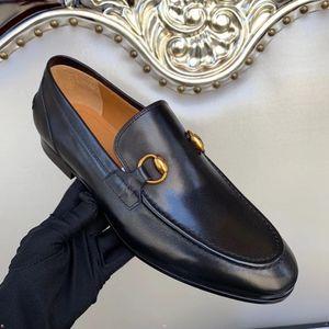 Lüks At Baş Tasarımcı Elbise Ayakkabı Erkekler Lefu Ayakkabı% 100 Orijinal Deri Katlanabilir Ayakkabı Erkek Ayakkabı 38-46 Boy Boy Baskı Metal Yuvarlak Kafa Lefu Ayakkabı Mule