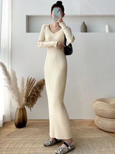 Зоки элегантное твердое женское вязаное платье простое корейское стройное с длинным рукавом платье с лодыжкой повседневное v шея офисные женщины шикарное платье 231225