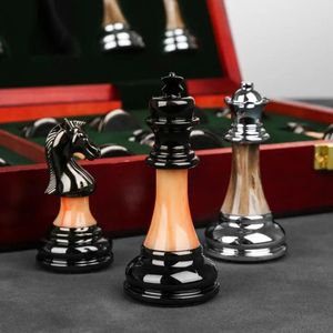 Роскошные металлические шахматные фигурки, деревянный набор 45 см, профессиональные складные семейные классические настольные игры, коллекция украшений для дома 231225