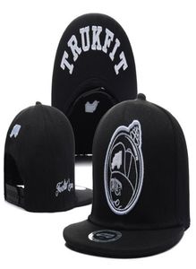 Çiçek Snapback Yeni Tasarım En Kalite Ayarlanabilir Camo Trukfit Snapbacks Erkek Kadınlar039S Caps Basketbol Beyzbol Snapback Custom1657022