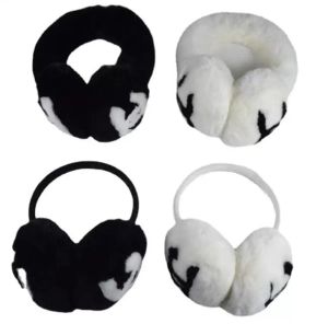 Kadın kulak muffs tasarımcı kulak muffs klasik kış erkek bulanık kulaklıklar dişi tavşan polar marka moda tasarımcıları sıcak peluş fular 2312271d