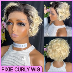 Malaysian peruviano di alta qualità indiano Brasiliano 1B biondo 100% Vergine grezza Vergine Remy Human Hair Pixie Curly Cut T Part Short parrucca corta