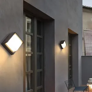 Duvar lambası balkon su geçirmez dış aydınlatma sundurma bahçesi LED dış çit veranda cephesi hafif aplik avlu merdivenleri dekor