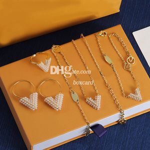 Luxury Letter Plated Earrings Rings Beaded Necklaces Bracelets Sets With Gift Box Retro Chain Necklace Sets For Party Wedding